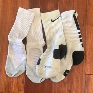 Nike Dri-FIT Crew Socks - White turned grey (2 Pair) Medium